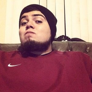 Meet your Posher, Carlos